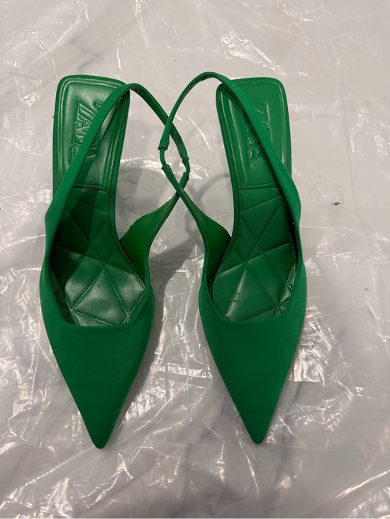 Zara Shoes - Zara Emerald Green Pointed Slingback Heels